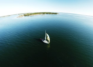 sailing_c3a5land_aerial