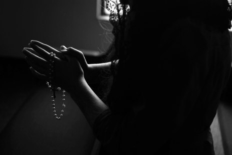 rosary prayer.jpg